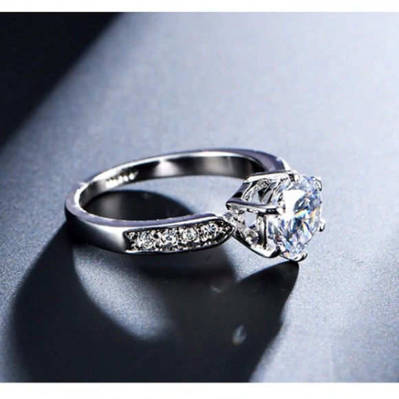 Jewelry - Classic 1.75ct Cubic Zirconia Ring Silver Plated Engagement Ring Size 9